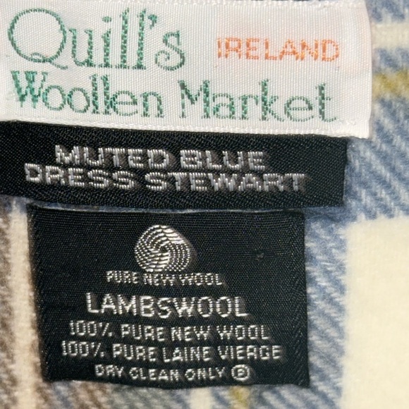 Quills Woolen Market Ireland 100% Wool Plaid Scarf - Picture 4 of 5